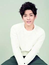 娱乐吃瓜美少女侯明昊,娱乐吃瓜界的青春偶像